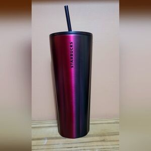 NWT- 2021 Venti Starbucks Scalloped Red/Blue Ombre Tumbler with Straw & lid